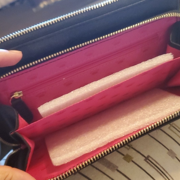 Wallet - Picture 4 of 5